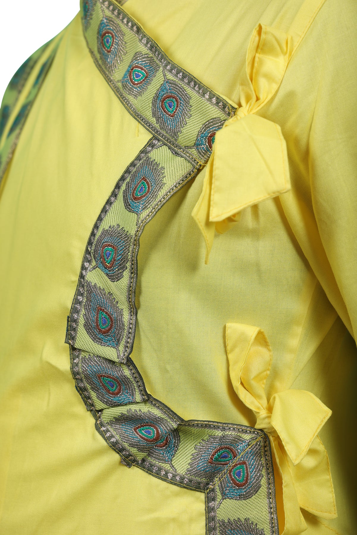 Traditional Bagalbandi Set (Mor Pankh) with readymade dhoti and dupatta